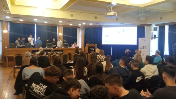 Όμιλος Ουνέσκο Σερρών: Με επιτυχία πραγματοποιήθηκε η εκδήλωση Youth Voice