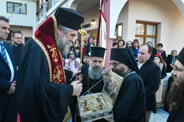 Σερρών Θεολόγος: «Σταυρός ο φύλαξ πάσης της οικουμένης»