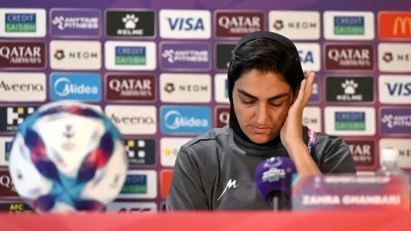 Στην Κωνσταντινούπολη τα μέλη της γυναικείας ομάδας ποδοσφαίρου του Ιράν