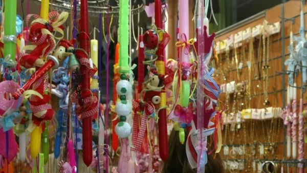 Από σήμερα το εορταστικό ωράριο για το Πάσχα - Ποια Κυριακή είναι ανοικτά τα καταστήματα