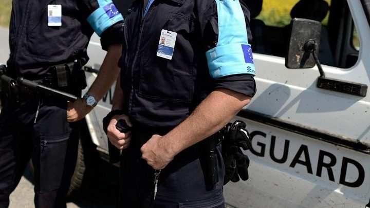 Περισσότεροι από 100 μετανάστες διασώθηκαν χθες στη Μάγχη