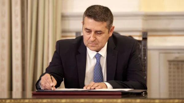 Ανάρτηση του υφυπουργού παρά τω πρωθυπουργώ Γ. Μυλωνάκη για δημοσίευμα της εφημερίδας Documento