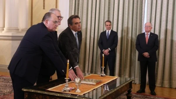 Ορκίστηκαν τα νέα μέλη της κυβέρνησης, παρουσία του πρωθυπουργού