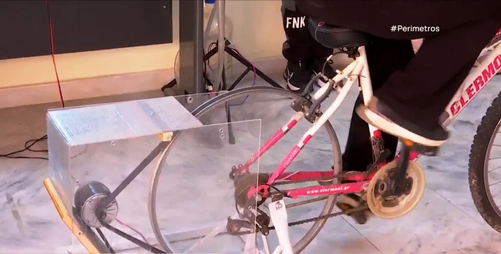 «Το ποδήλατο της ενέργειας» – Ένας φορτιστής ρεύματος στο Πειραματικό Δημοτικό Σχολείο Σερρών