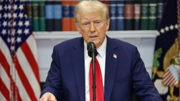 Το "τελεσίγραφο" προς το Ιράν λήγει σε 48 ώρες, υπενθυμίζει ο πρόεδρος Τραμπ